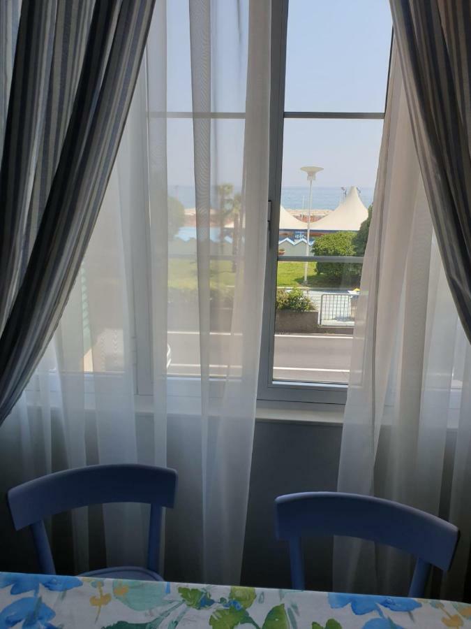 Maresuite Albissola Marina Εξωτερικό φωτογραφία