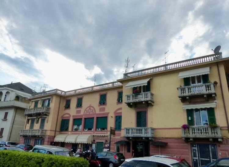 Maresuite Albissola Marina Εξωτερικό φωτογραφία